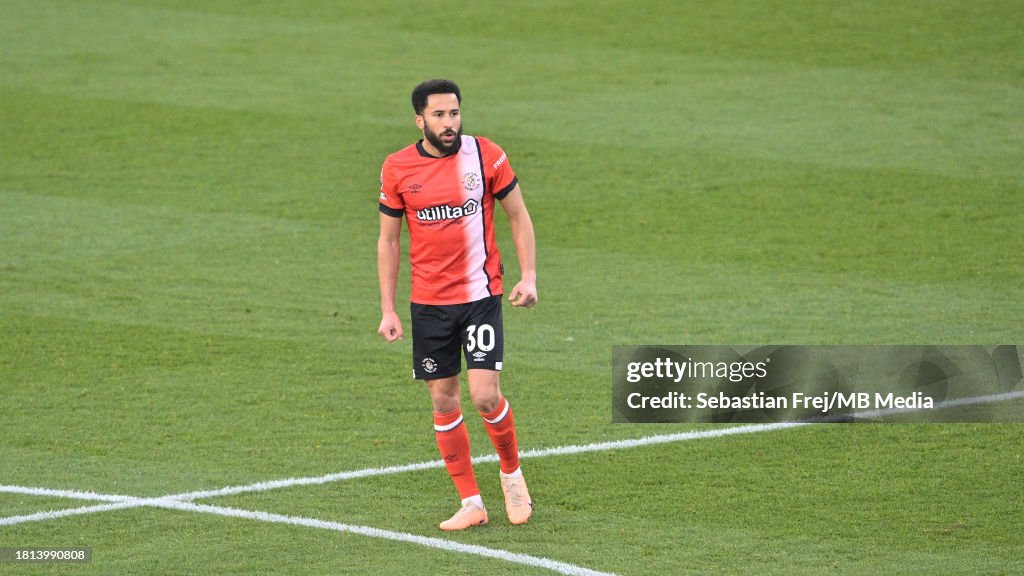Luton Town v Crystal Palace - Premier League