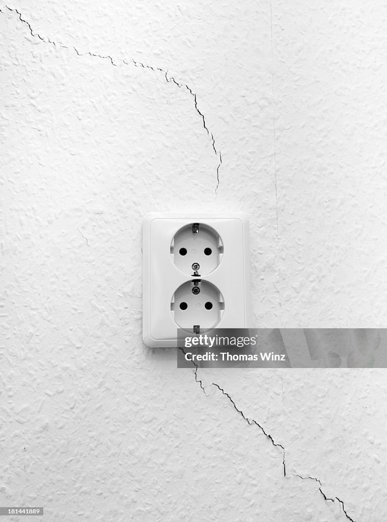 Exploded Plug In Wall Cracked Electrical Outlet How To Replace An Electrical Outlet The