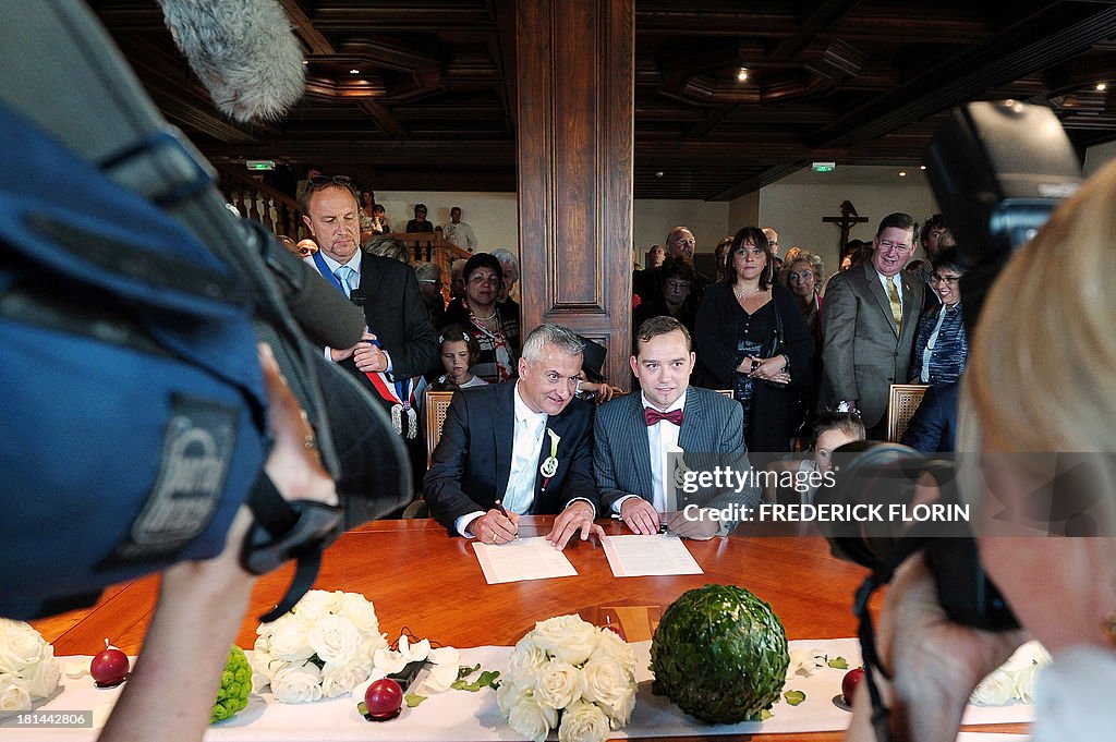 FRANCE-MAYOR-HOMOPHOBIA-MARRIAGE