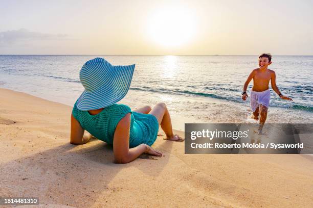 Bot Sunbaking 2,789 Boys Sunbathing Stock Photos, High-Res Pictures, and Images ...