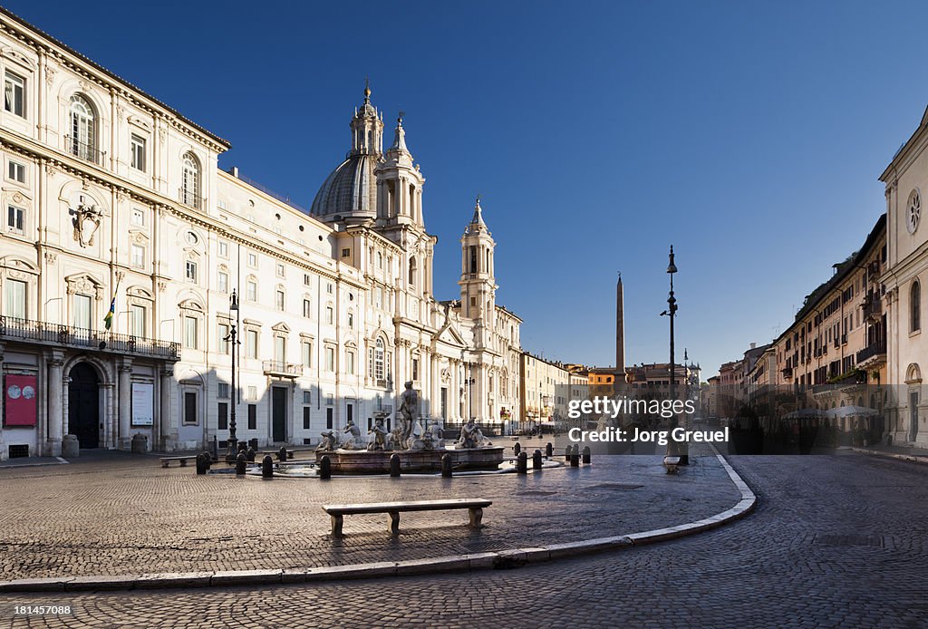 Piazza Navona at sunrise