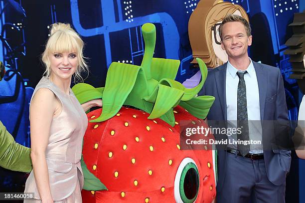 Actors Anna Faris and Neil Patrick Harris attend the premiere of Columbia Pictures and Sony Pictures Animation's "Cloudy with a Chance of Meatballs...