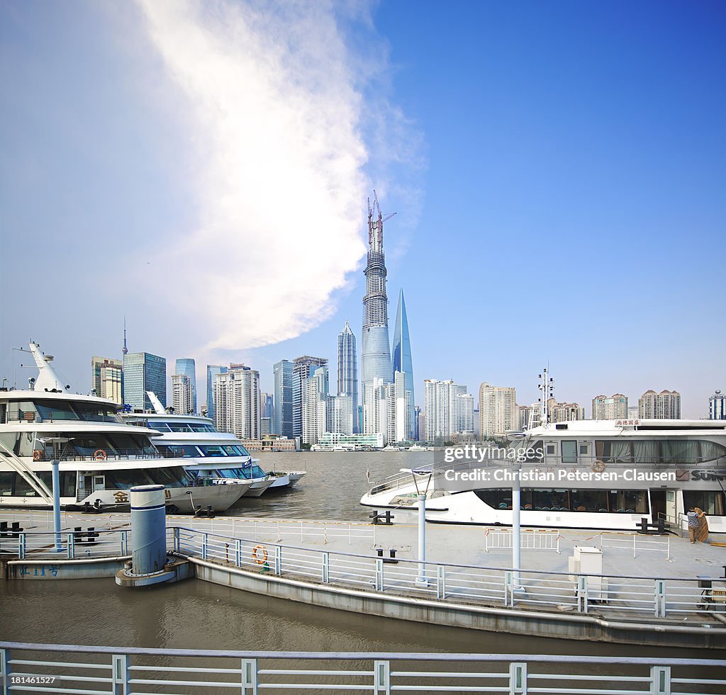 Shanghai Tower nearing completion