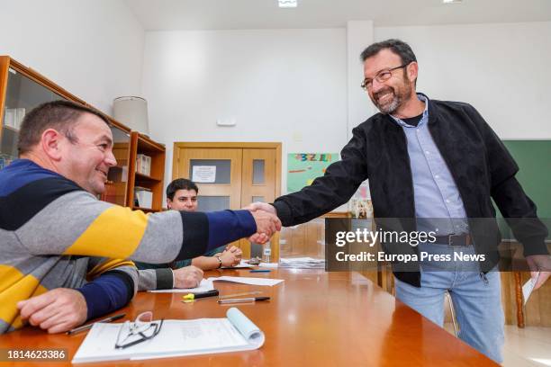 The candidate for mayor of Cabezuela, Florentino Descalzo, exercises his right to vote, on 26 November, 2023 in Cabezuela, Segovia, Castilla y Leon,...