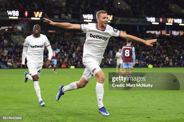 Tomas Soucek of West Ham United celebrates after scoring the team's second goal during the Premier League match between Burnley FC and West Ham...