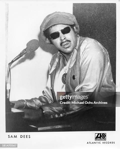 Soul Musician Sam Dees Plays Performs In 1975 News Photo Getty Images soul-musician-sam-dees-plays-performs-in-1975-news-photo-getty-images