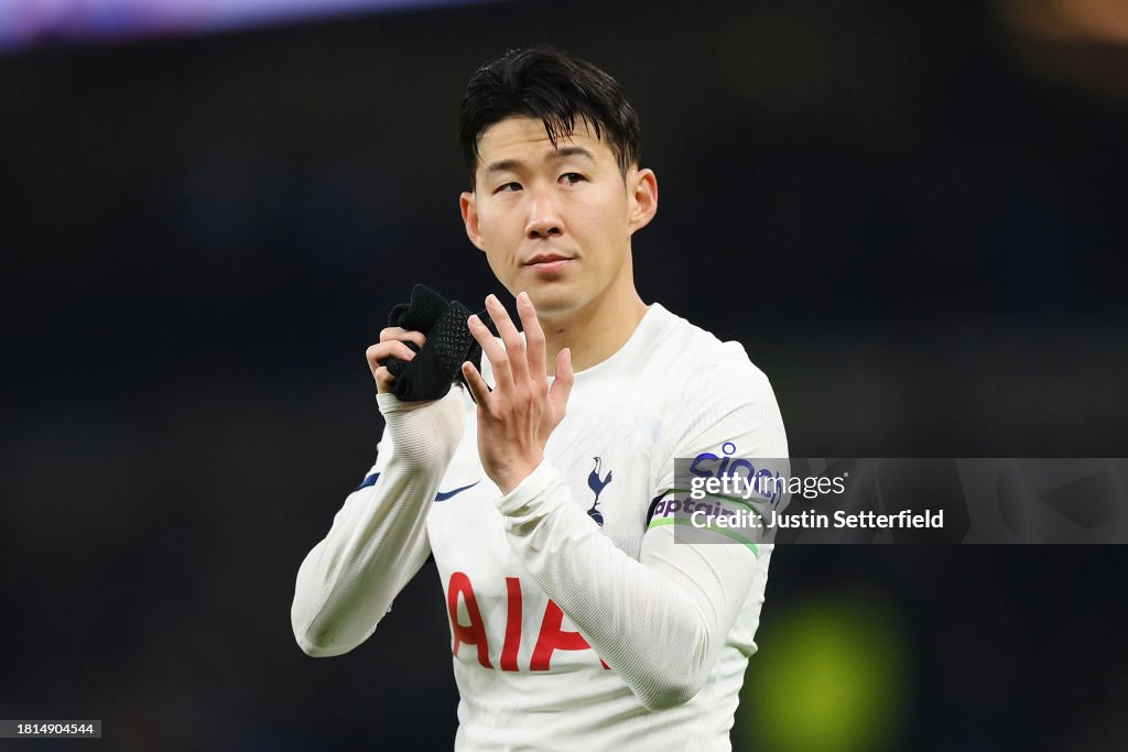 Tottenham Hotspur v Aston Villa - Premier League