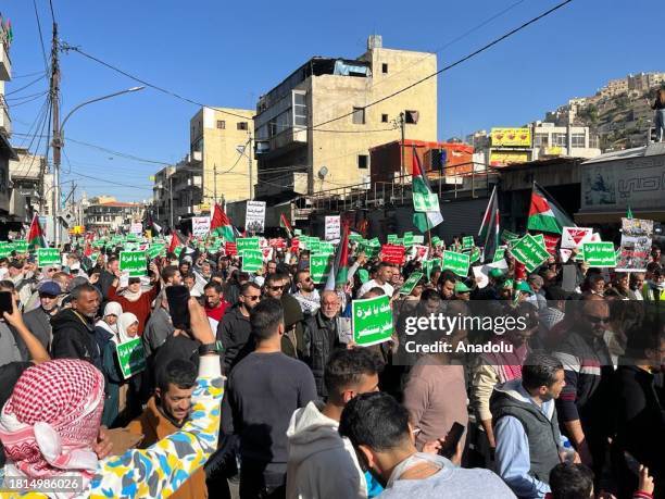 People march towards Al-Nahl Square in solidarity with Palestine called by the Islamic Labor Front Party, the political wing of the Muslim...