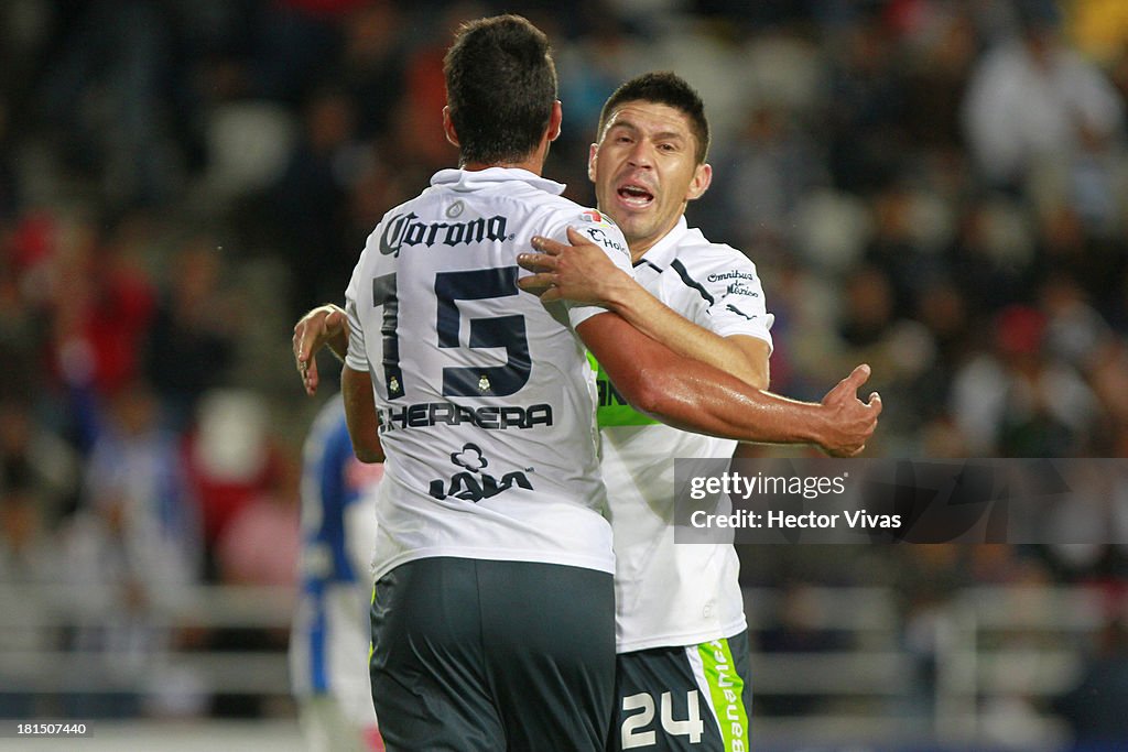 Pachuca v Santos - Apertura 2013 Liga MX