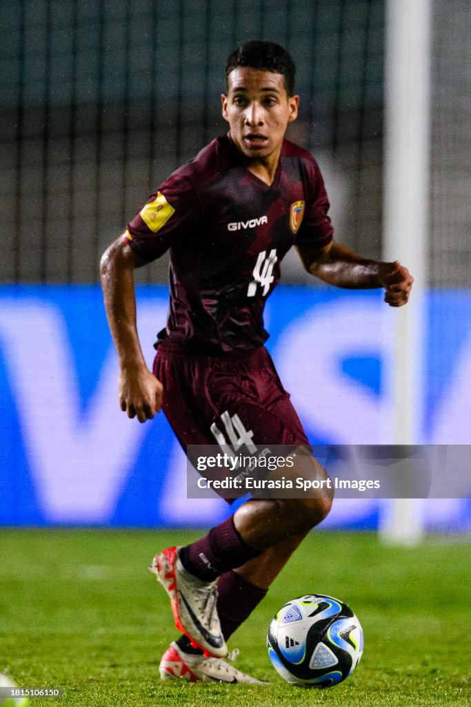 Argentina v Venezuela - Round 16: FIFA U-17 World Cup