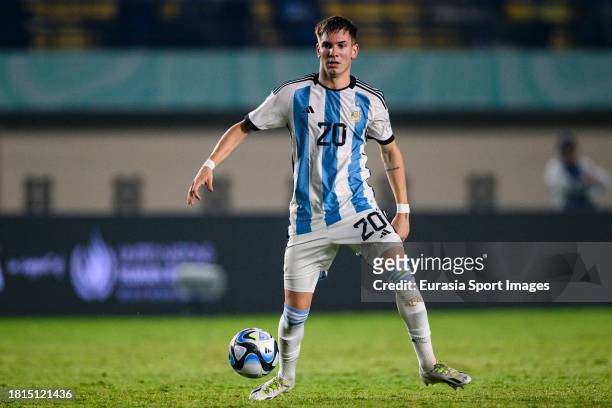 Franco Mastantuono of Argentina controls the ball during FIFA U-17 World Cup Round of 16 match between Argentina and Venezuela at Si Jalak Harupat...
