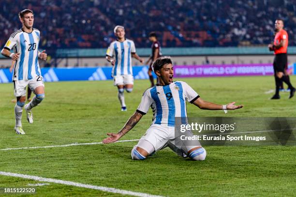 Agustin Ruberto of Argentina celebrates his goal by free kick during FIFA U-17 World Cup Round of 16 match between Argentina and Venezuela at Si...