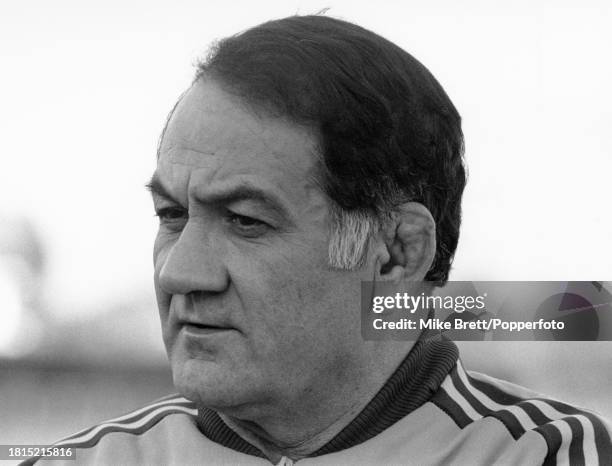 Australia head coach Nicholas Shehadie during a training session the day before the tour match against Lancashire, on December 8, 1981 in Lancaster,...