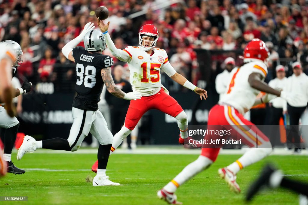 Kansas City Chiefs v Las Vegas Raiders