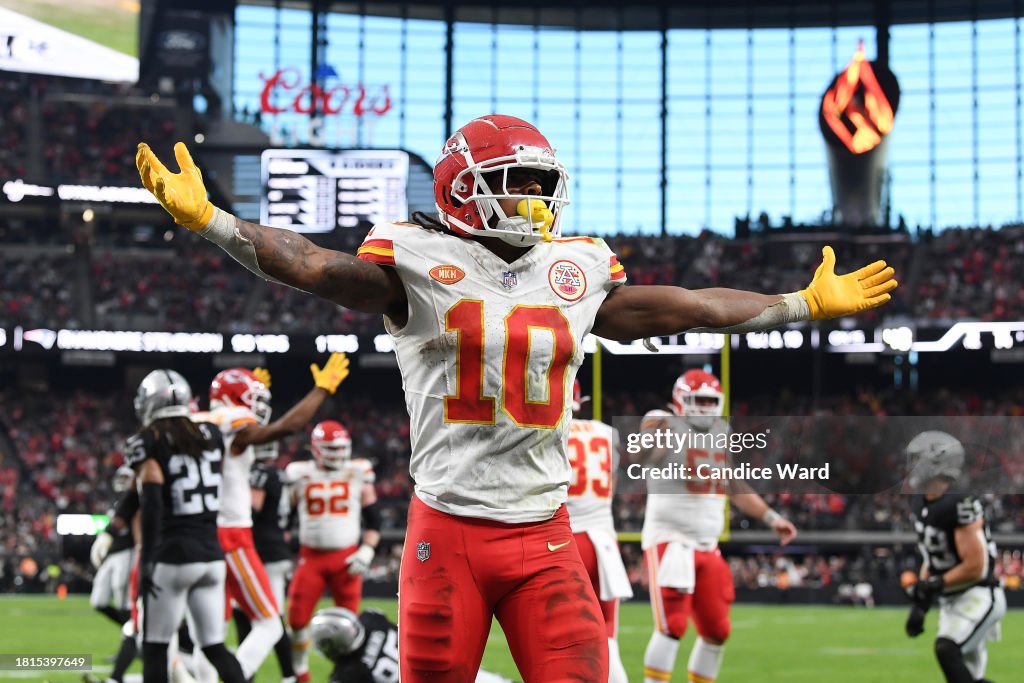 Kansas City Chiefs v Las Vegas Raiders