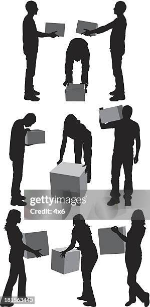 18 0点の運ぶイラスト素材 Getty Images 18 0点の運ぶイラスト素材 Getty Images