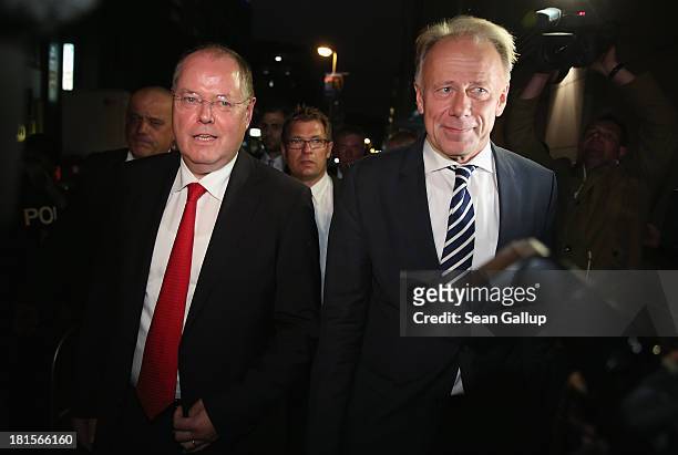 Peer Steinbrueck , chancellor candidate of the German Social Democrats , and Juergen Trittin, co-lead candidate of the German Greens Party , arrive...