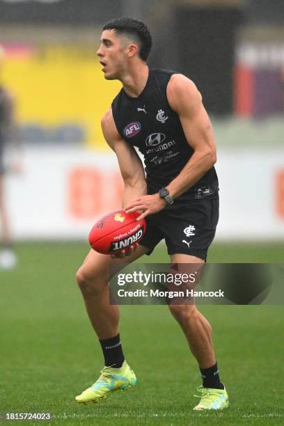 Adam Cerra of the Blues trains during a Carlton Blues AFL training session at Ikon Park on November 27, 2023 in Melbourne, Australia.
