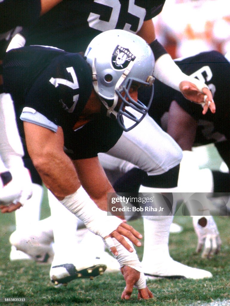 LA Raiders Lyle Alzado Game Action