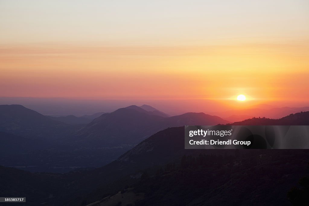 Sun setting over King's Canyon National Park.