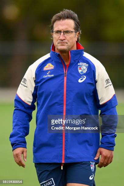 Buldogs senior coach, Luke Beveridge watches on during a Western Bulldogs AFL training session at Whitten Oval on November 27, 2023 in Melbourne,...