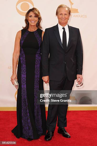 Actor Jeff Daniels and Kathleen Treado arrive at the 65th Annual Primetime Emmy Awards held at Nokia Theatre L.A. Live on September 22, 2013 in Los...