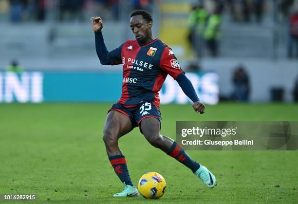 Ridgeciano Haps of Genoa CFC in action during the Serie A TIM match between Frosinone Calcio and Genoa CFC at Stadio Benito Stirpe on November 26,...