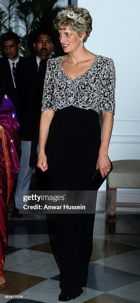 Anwar Hussein Collection