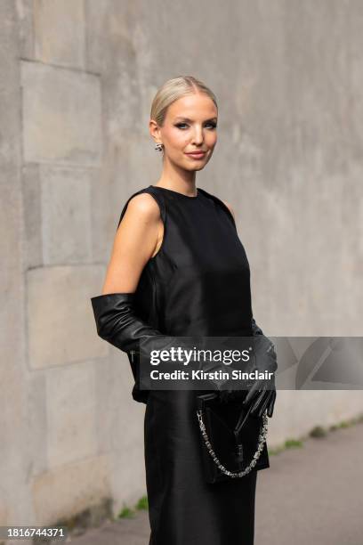 Leonie Hanne wears all Givenchy outside the Givenchy show during the Womenswear Spring/Summer 2024 as part of Paris Fashion Week on September 28,...