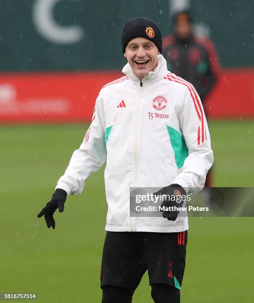 Donny van de Beek of Manchester United in action during a first team training session at Carrington Training Ground on November 27, 2023 in...