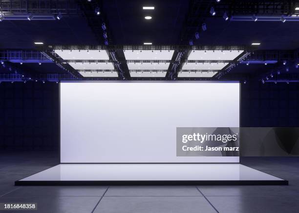 3d rendered white glowing room - tentoonstelling stockfoto's en -beelden