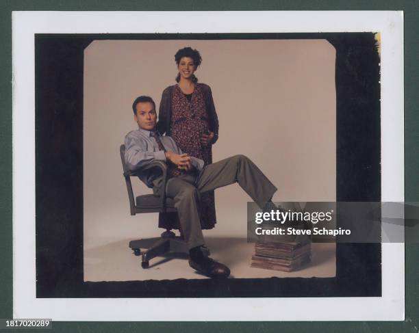 Portrait of American actors Michael Keaton and Marisa Tomei in the film 'The Paper' , Los Angeles, California, 1994.