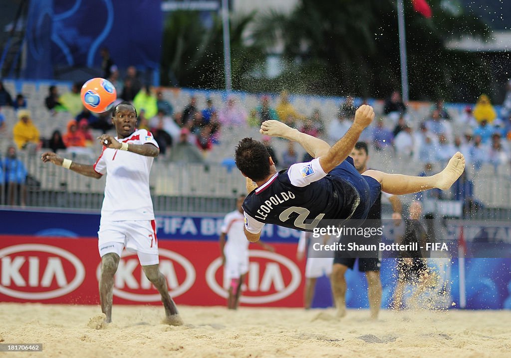 United Arab Emirates v USA: Group A - FIFA Beach Soccer World Cup