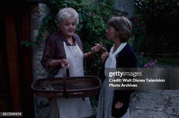 Angela Landsbury, Anna Carteret appearing in the ABC tv movie 'The Shell Seekers'.