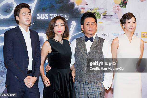 South Korean actors Yeo Eul-Zu, Hwang Shin-Hae , Jeon Gwang-Ryeol and Jin Seo-Yeon attend SBS Drama "Hot Love" press conference at 63 building on...