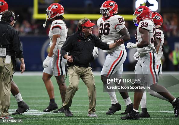 Georgia Bulldogs Head Coach Kirby Smart shouts instructions during ...
