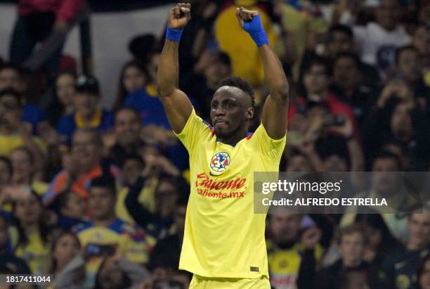 America's Colombian forward Julian Quiñones celebrates after scoring against Leon during their Mexican Apertura 2023 tournament quarterfinal football...