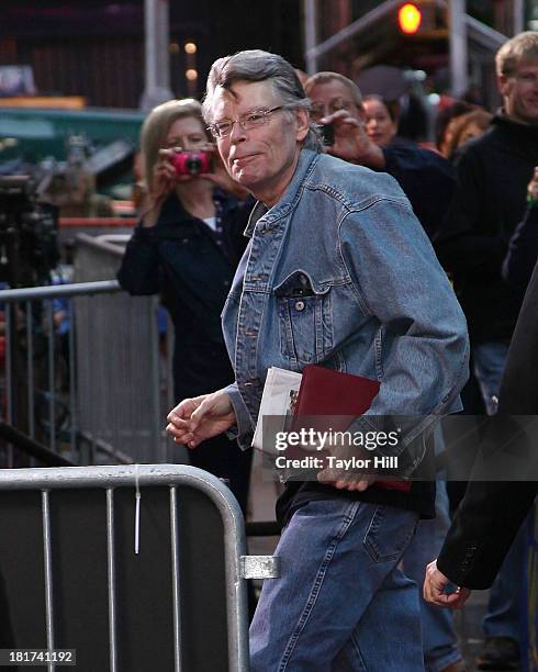 Author Stephen King arrives at "Good Morning America" at GMA Studios in Times Square on September 24, 2013 in New York City.