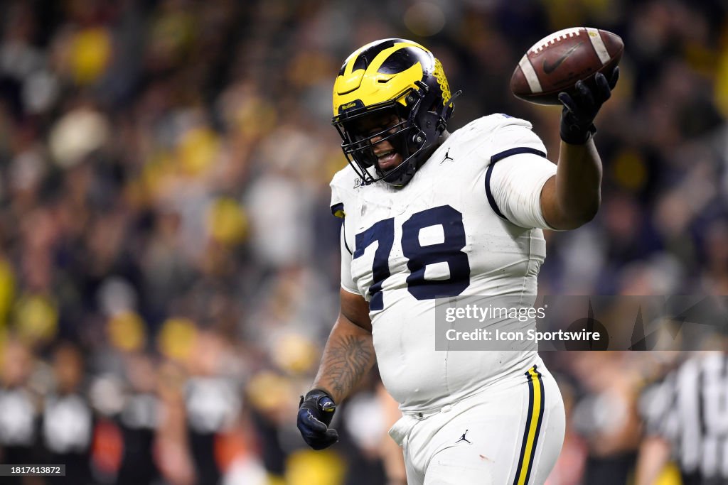 COLLEGE FOOTBALL: DEC 02 Big Ten Championship Game - Michigan vs Iowa