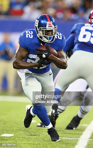 David Wilson of the New York Giants in action against the New York Jets during their pre season game at MetLife Stadium on August 24, 2013 in East...