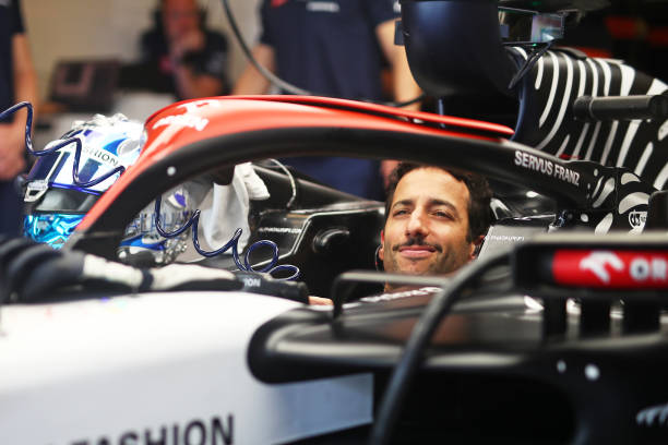 ARE: Formula 1 Testing in Abu Dhabi