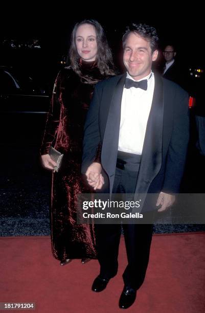 Actress Madeleine Stowe and actor Brian Benben attend the 17th Annual CableACE Awards on December 2, 1995 at the Wiltern Theatre in Los Angeles,...