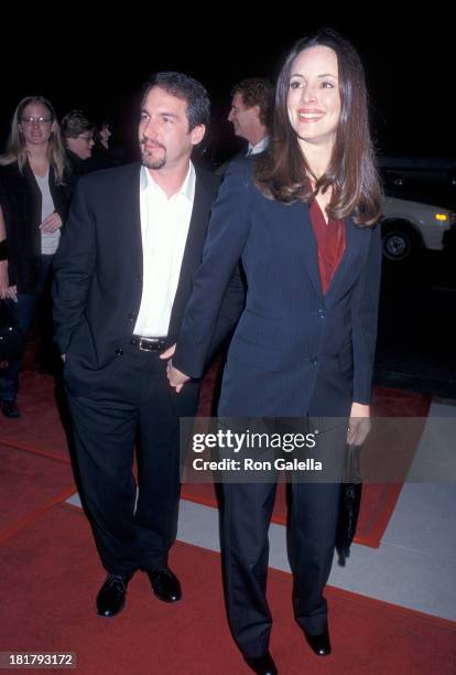 Actor Brian Benben and actress Madeleine Stowe attend the "Meet Joe Black" Beverly Hills Premiere on November 10, 1998 at the Academy Theatre in...
