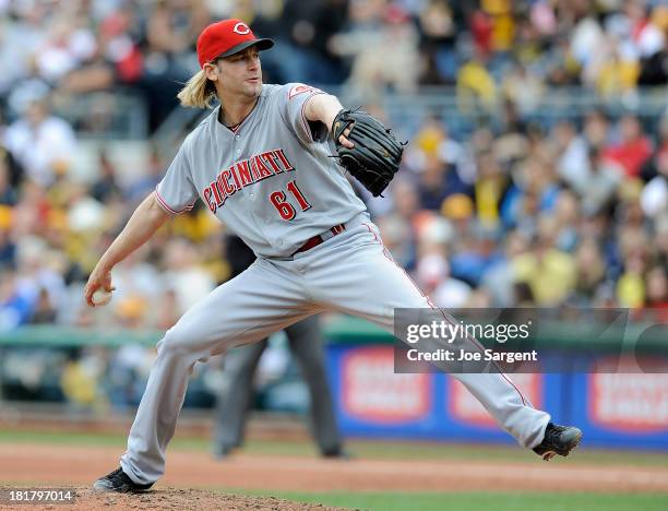 Bronson Arroyo of the Cincinnati Reds pitches against the Pittsburgh Pirates on September 22, 2013 at PNC Park in Pittsburgh, Pennsylvania.