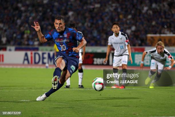 Bare of Ventforet Kofu converts the penalty to score the team's first goal during the J.League J1 second stage match between Ventforet Kofu and...