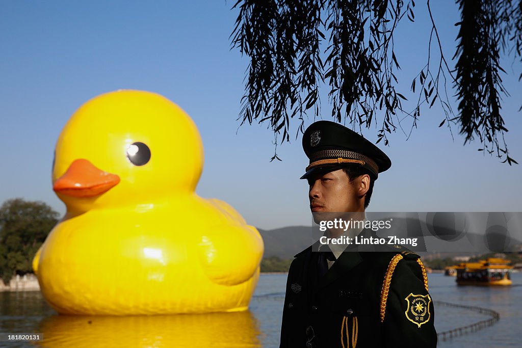 Rubber Duck Debuts In Summer Palace