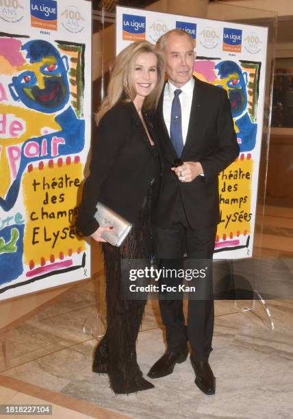 Laura Restelli Brizard and Jean Claude Jitrois attend 29eme Gala de L’Espoir de la Ligue contre le cancer au Theatre des Champs Elysees on November...