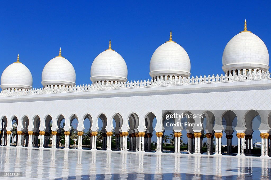 Sheikh Zayed Grand Mosque Courtyardard