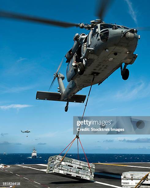 794 Cargo Helicopter Stock Photos, High-Res Pictures, and Images ...