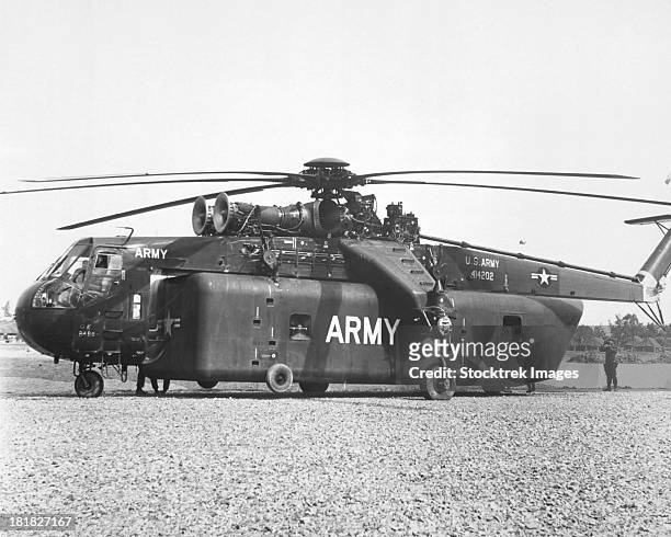 a large ch-54 skycrane helicopter used during vietnam war. - vietnam war photos stock pictures, royalty-free photos & images